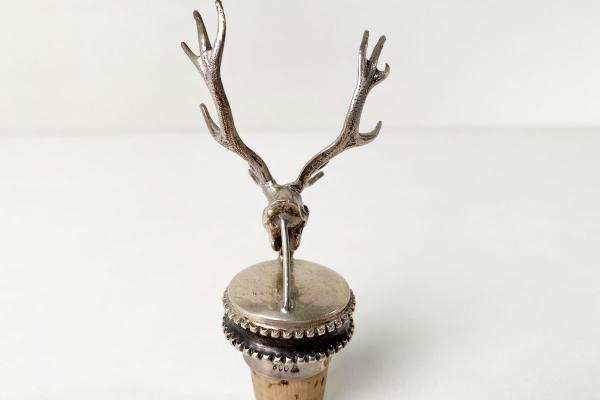 Flaschenzapfen Geweih